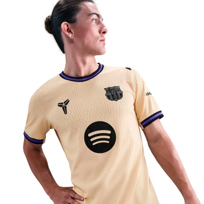 FC Barcelona x Kobe Bryant 2025/26 Player's Edition Jersey Yellow — foto 3