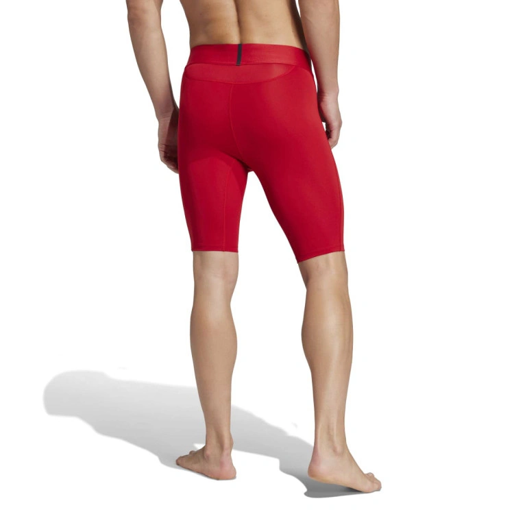 malla-corta-adidas-techfit-red-1