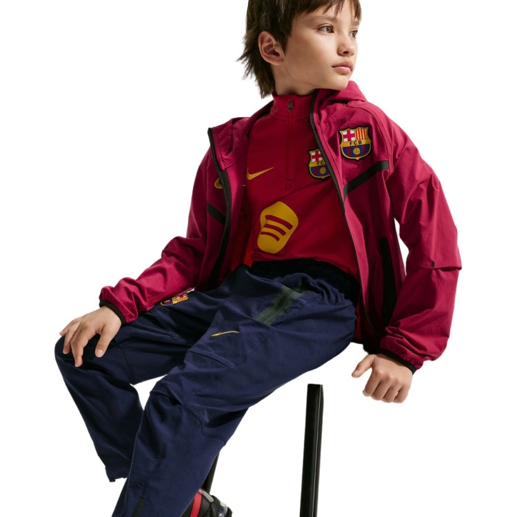 pantalon-largo-nike-fc-barcelona-fanswear-2026-2027-nino-blackened-blue-black-mineral-yellow-no-sponso-4