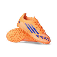 Taco de fútbol adidas F50 Club Turf Niño