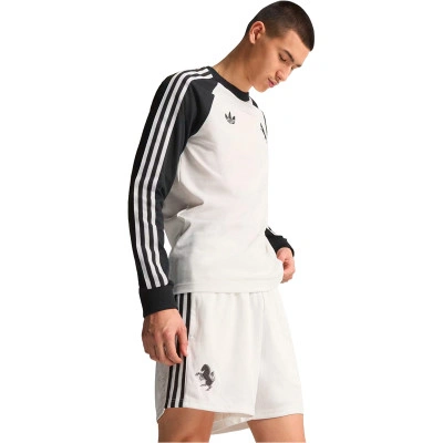 Bermudas Juventus Fanswear 2025-2026