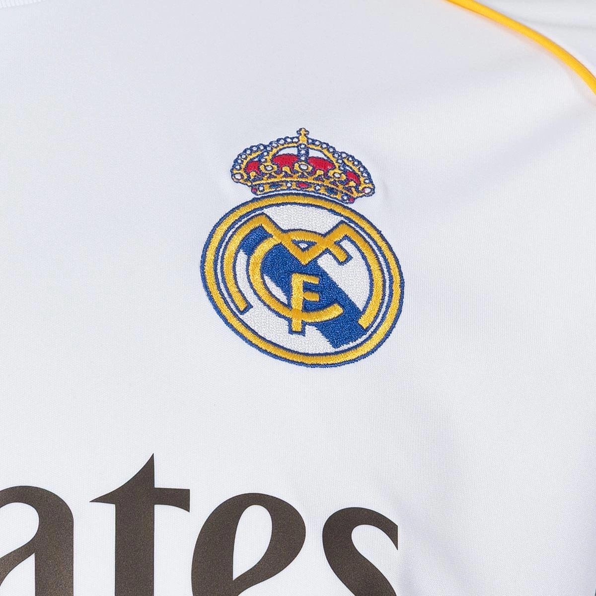 camiseta-adidas-real-madrid-primera-equipacion-2025-2026-carvajal-parche-blanco-3