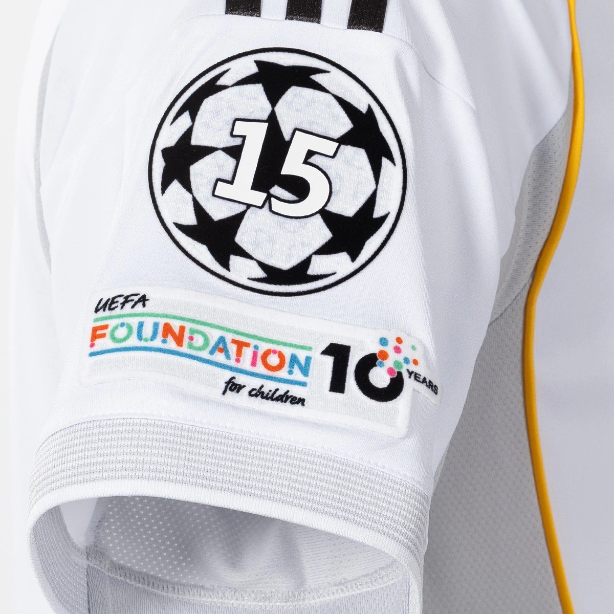 camiseta-adidas-real-madrid-primera-equipacion-2025-2026-carvajal-parche-blanco-9