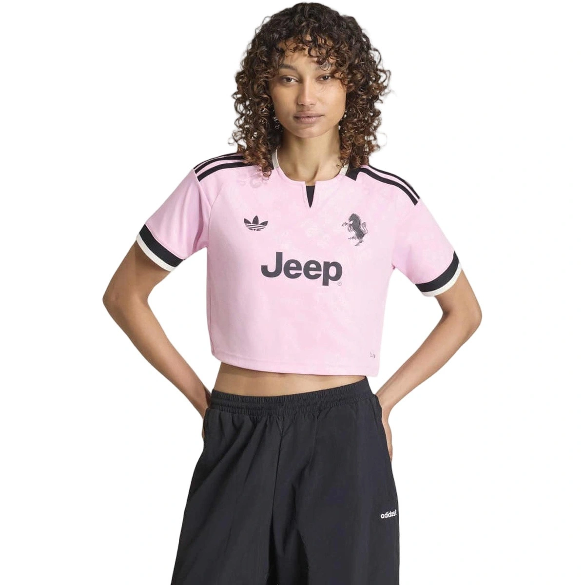 camiseta-adidas-crop-top-juventus-segunda-equipacion-2026-2027-mujer-true-pinkblack-0