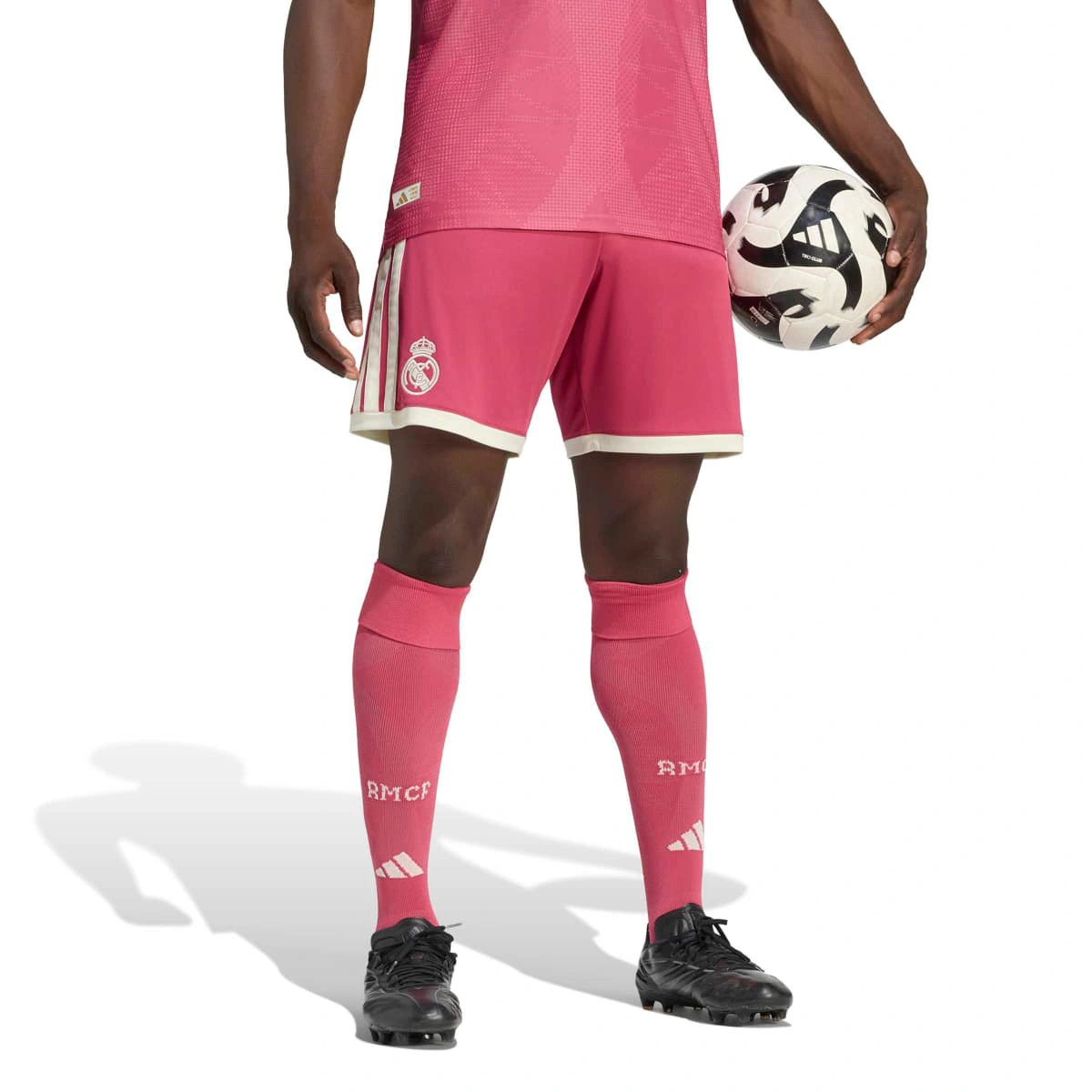 pantalon-corto-adidas-real-madrid-tercera-equipacion-2026-2027-wild-pink-0
