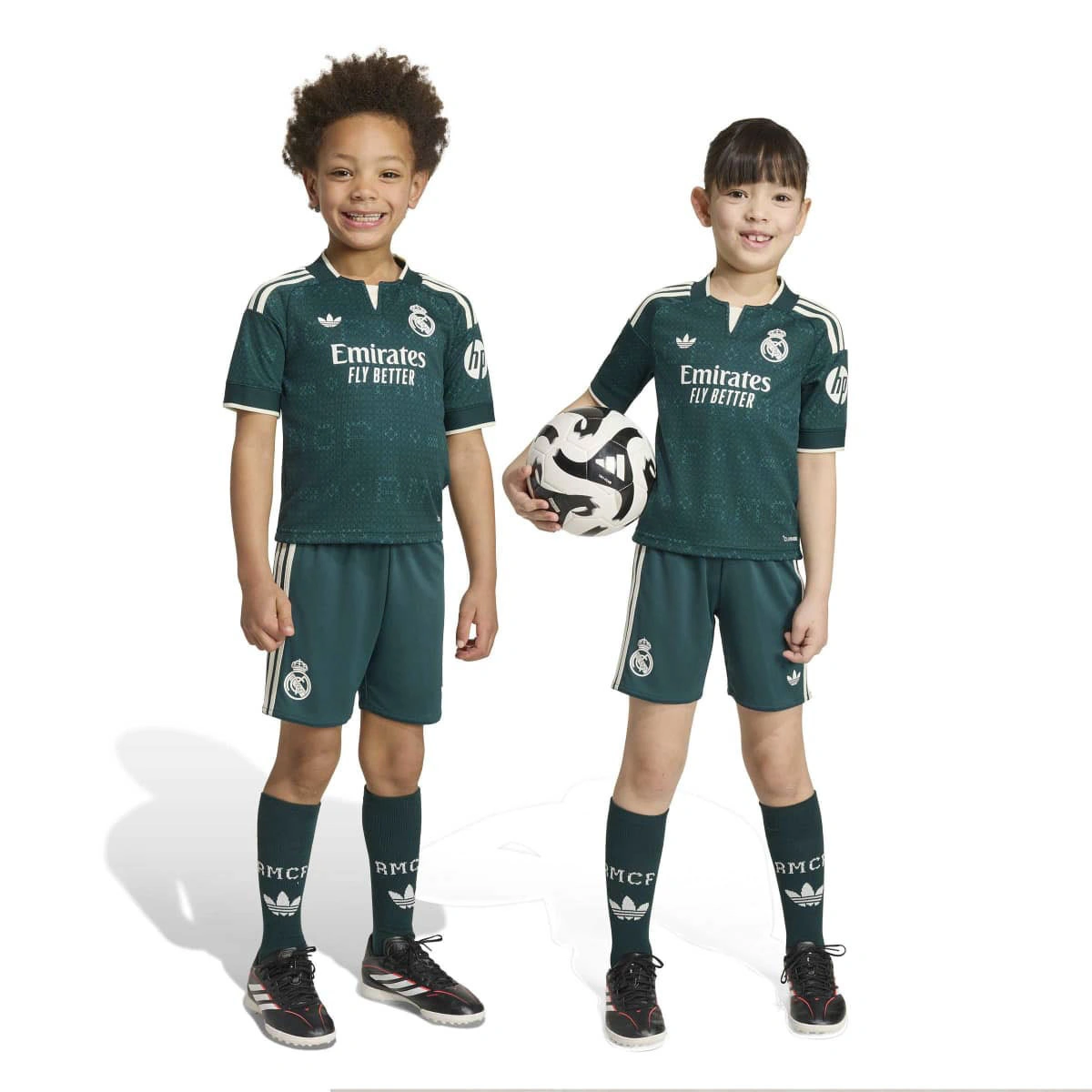 conjunto-adidas-real-madrid-segunda-equipacion-2026-2027-nino-aurora-ivy-0