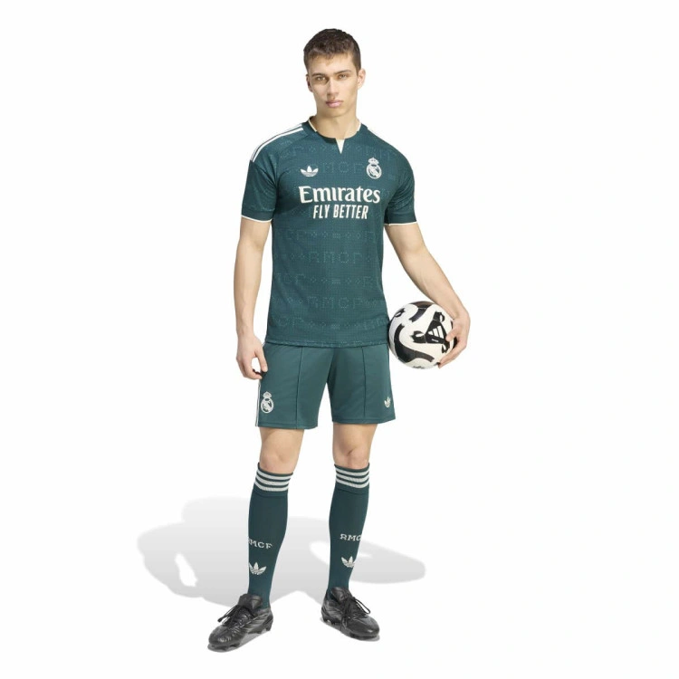 pantalon-corto-adidas-real-madrid-segunda-equipacion-2026-2027-aurora-ivy-4