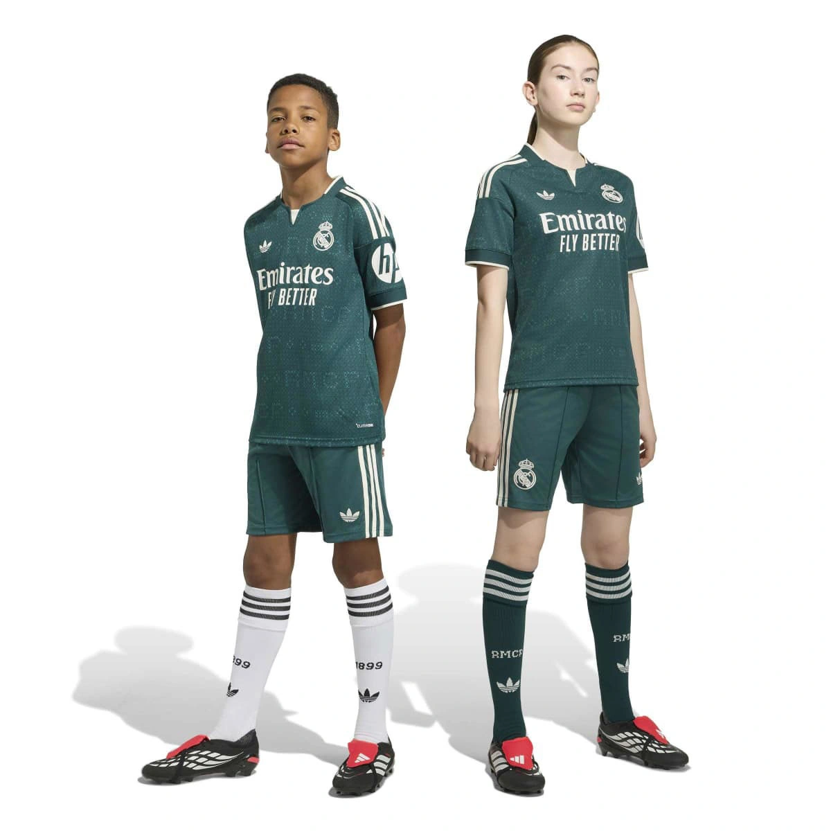 pantalon-corto-adidas-real-madrid-segunda-equipacion-2026-2027-nino-aurora-ivy-4
