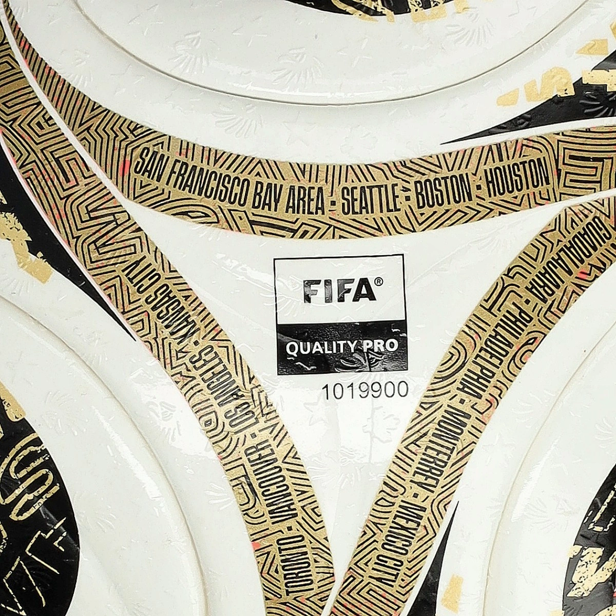 balon-adidas-mundial-trionda-2026-final-pro-white-black-gold-5