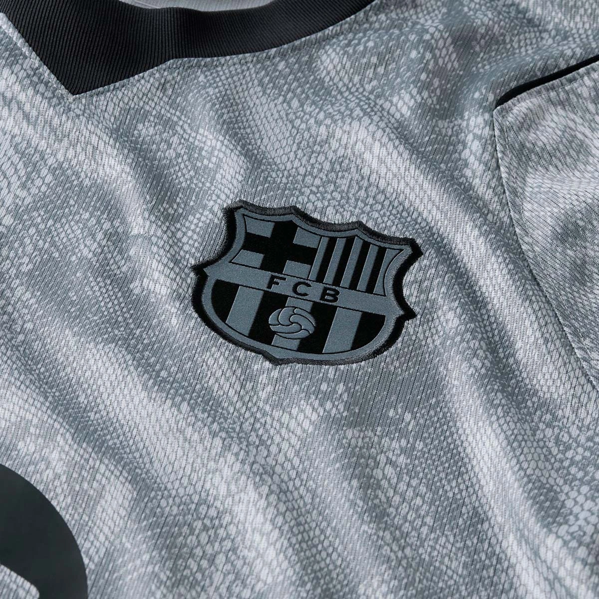 camiseta-nike-fc-barcelona-segunda-equipacion-x-kobe-portero-ml-2026-2027-grey-3