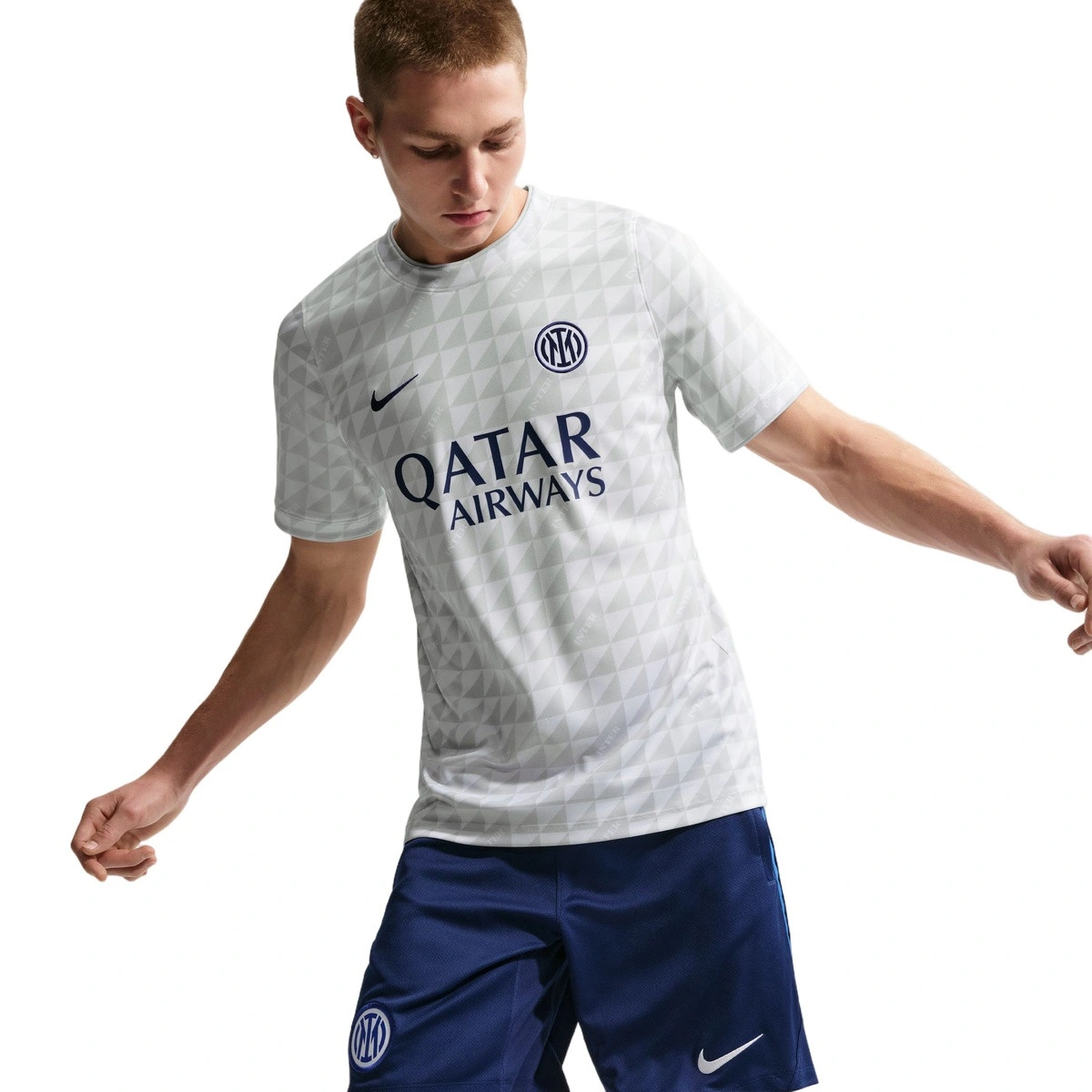 camiseta-nike-inter-milan-pre-match-2026-2027-white-4