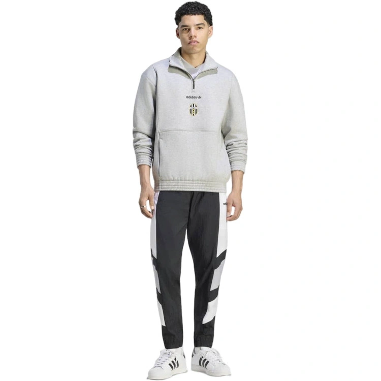 sudadera-adidas-juventus-fanswear-2026-2027-medium-grey-heather-4