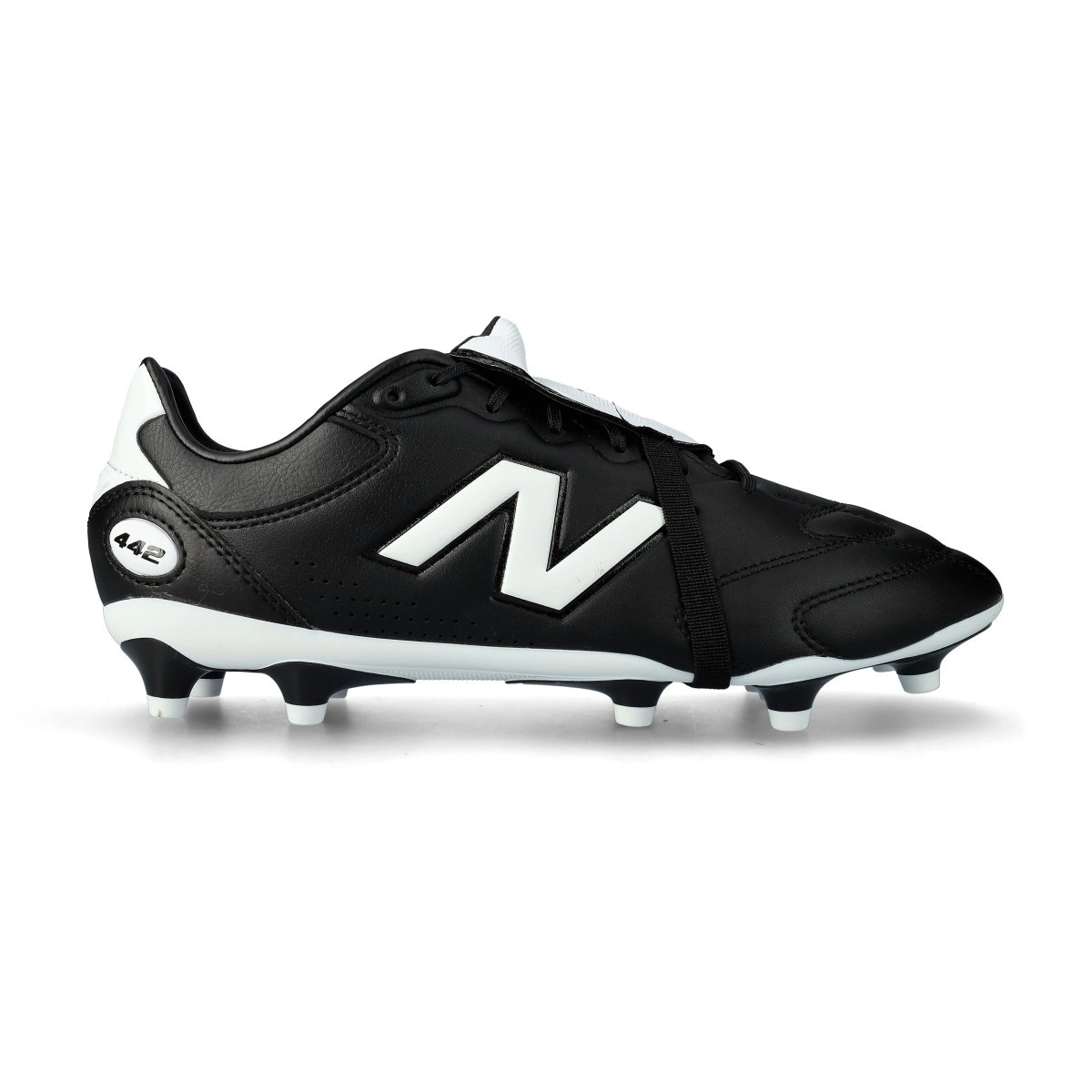bota-new-balance-442-pro-tongue-fg-v3-black-white-1