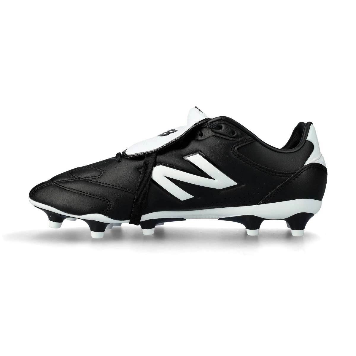 bota-new-balance-442-pro-tongue-fg-v3-black-white-2