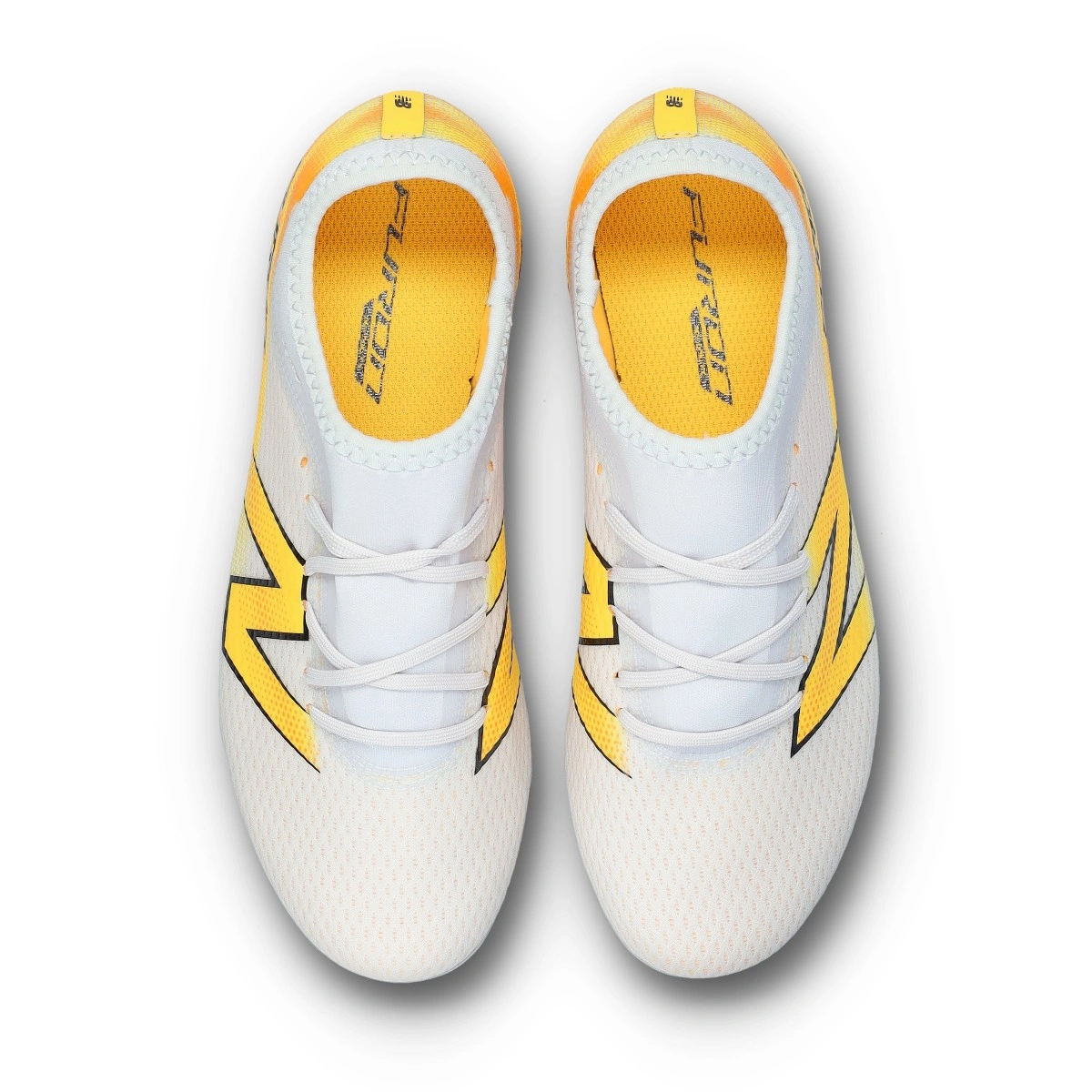 bota-new-balance-furon-team-fg-v9-nino-blanco-5