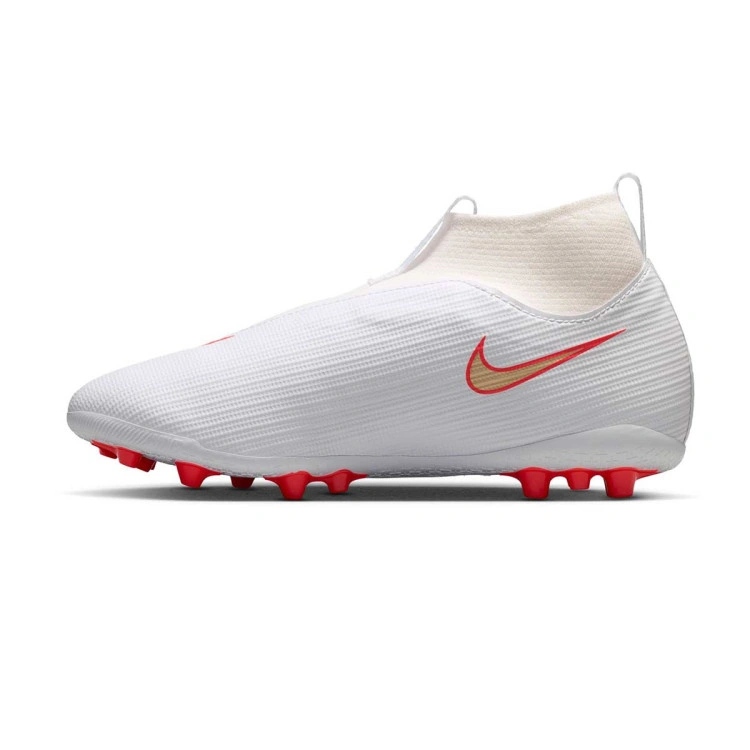 bota-nike-air-zoom-mercurial-superfly-11-academy-ag-nino-white-blur-brt-crimson-2