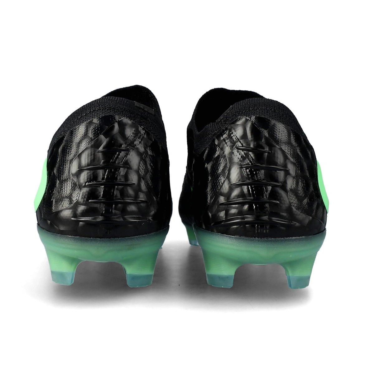 bota-nike-phantom-6-low-elite-fg-black-illusion-green-black-4