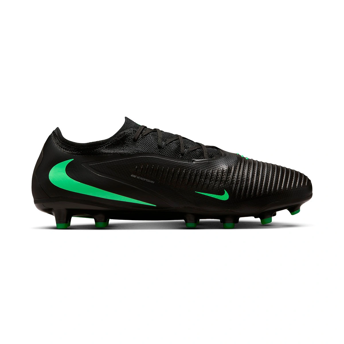 bota-nike-phantom-6-low-pro-ag-pro-black-illusion-green-black-1