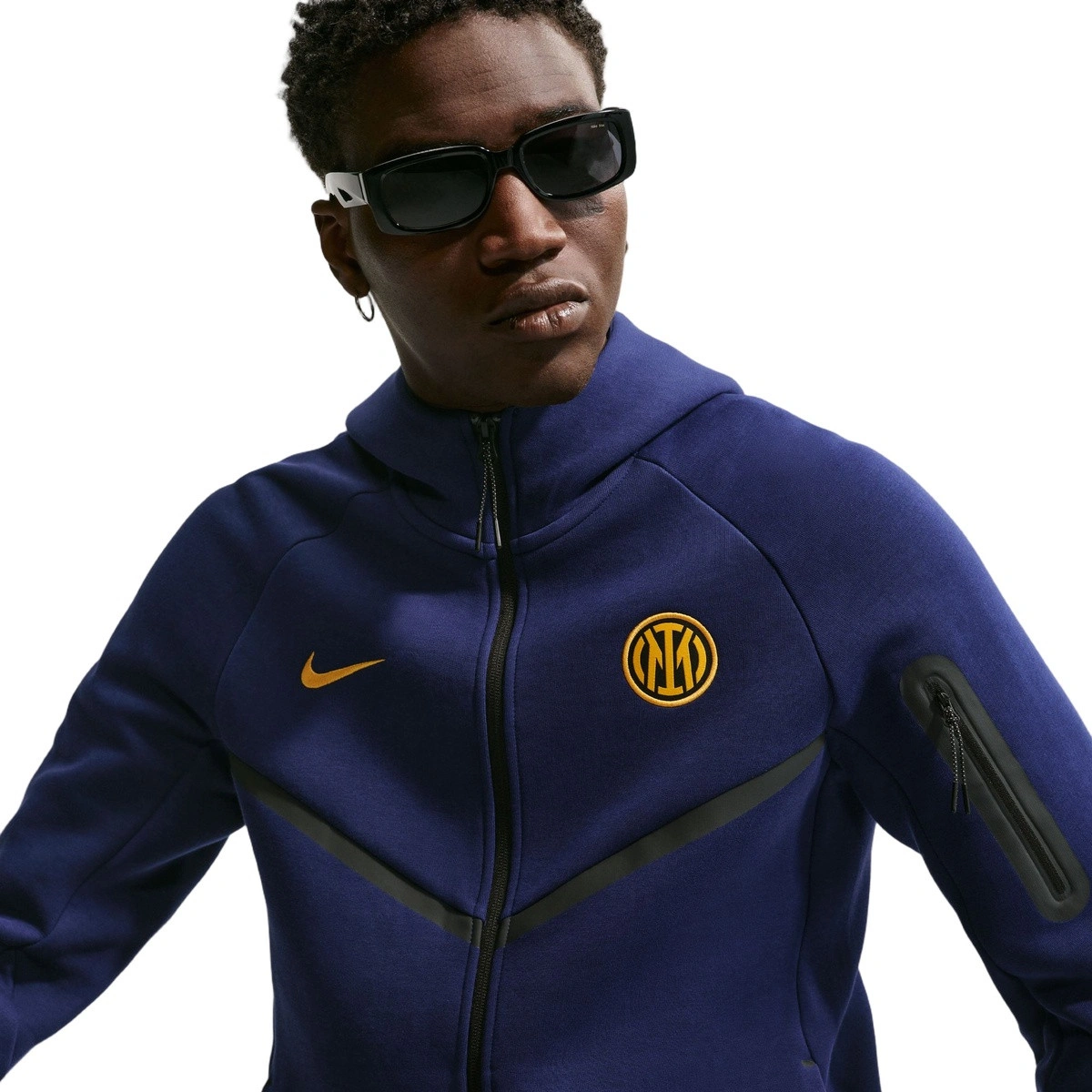 chaqueta-nike-inter-milan-fanswear-2026-2027-blue-void-university-gold-no-sponsor-0