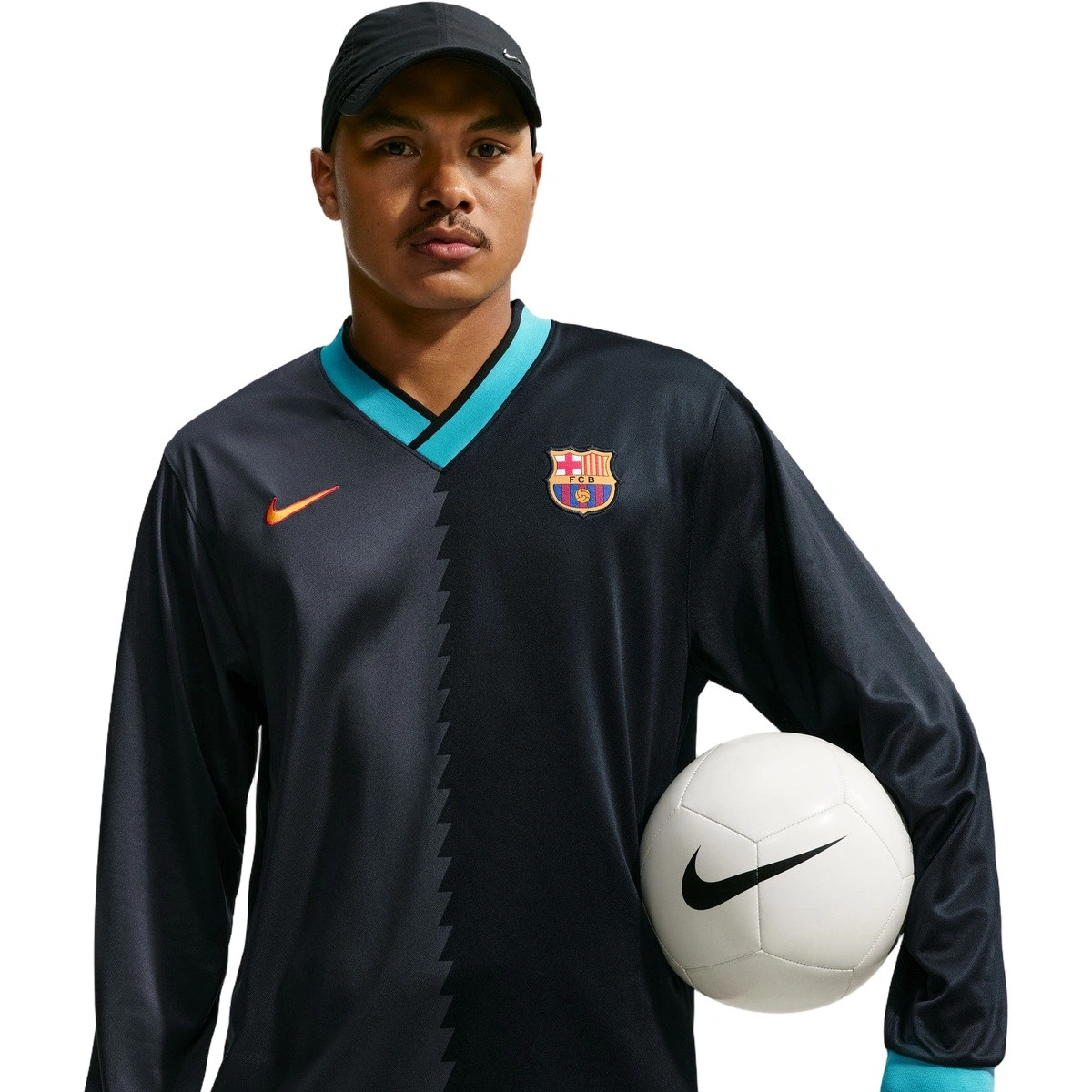 camiseta-nike-fc-barcelona-fanswear-2026-2027-black-gamma-blue-white-multi-color-no-sponsor-0