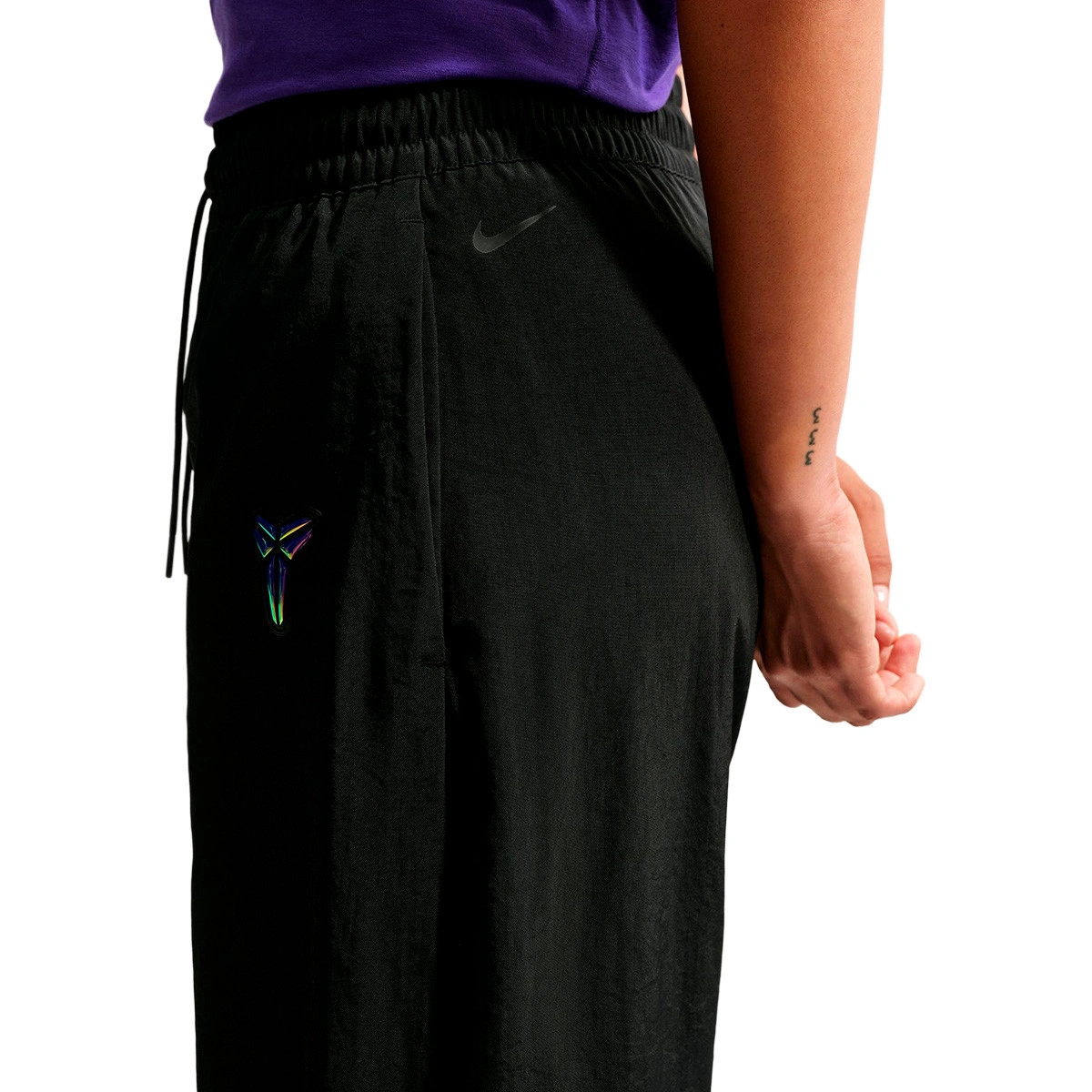 pantalon-largo-nike-fc-barcelona-fanswear-2026-2027-mujer-black-field-purple-black-full-sponsor-4