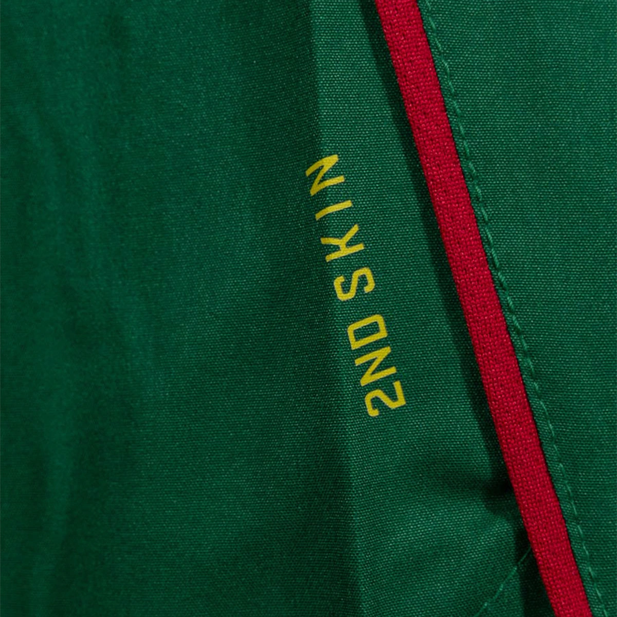 pantalon-corto-soka-sd-huesca-2-equipacion-nino-2026-2027-green-flag-red-yellow-5
