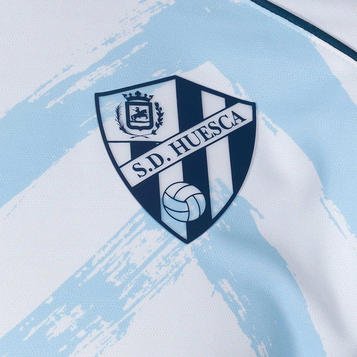 camiseta-soka-sd-huescatercera-equipacion-2026-2027-white-blue-3