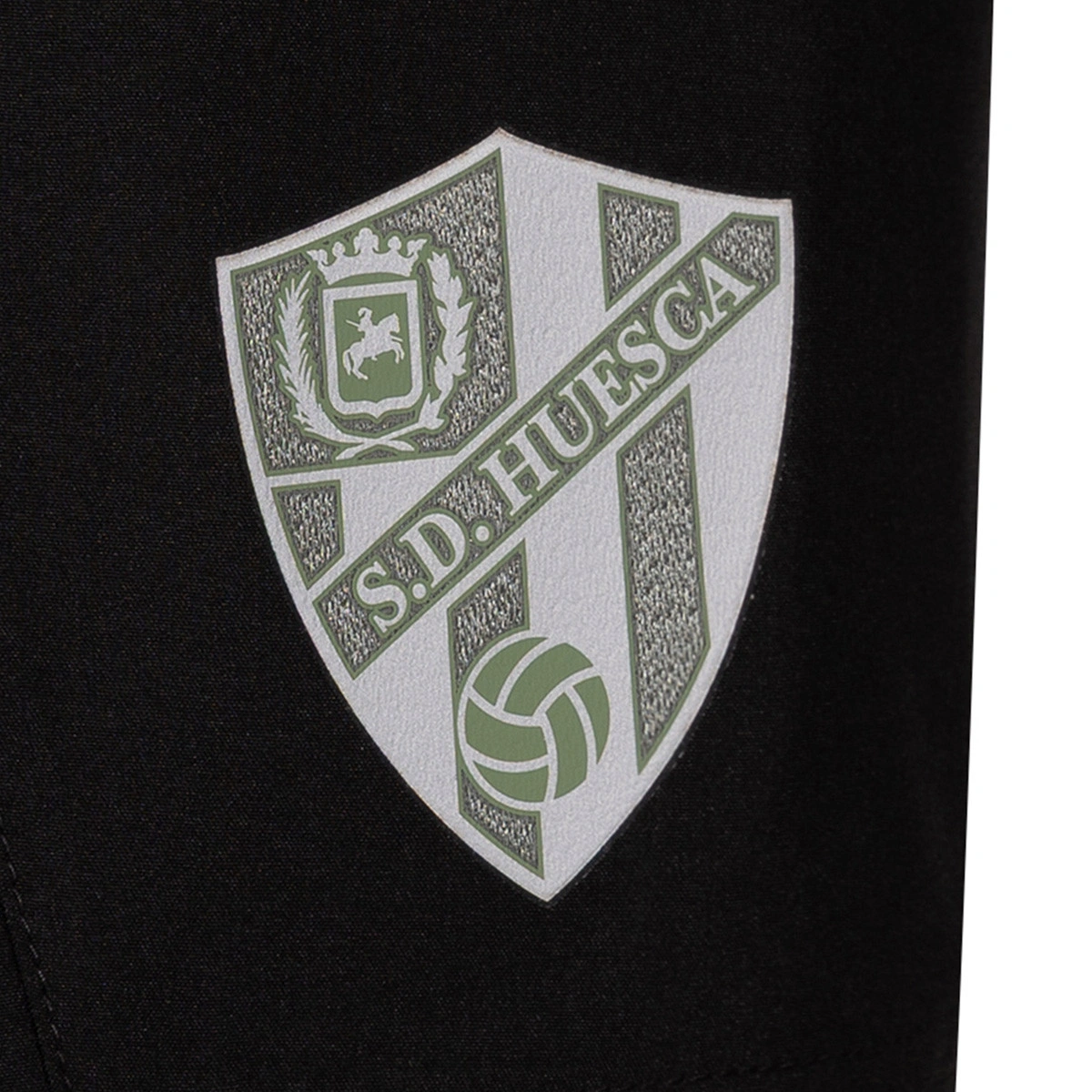 bermuda-soka-sd-huesca-paseo-jugadores-nino-2026-2027-negro-3