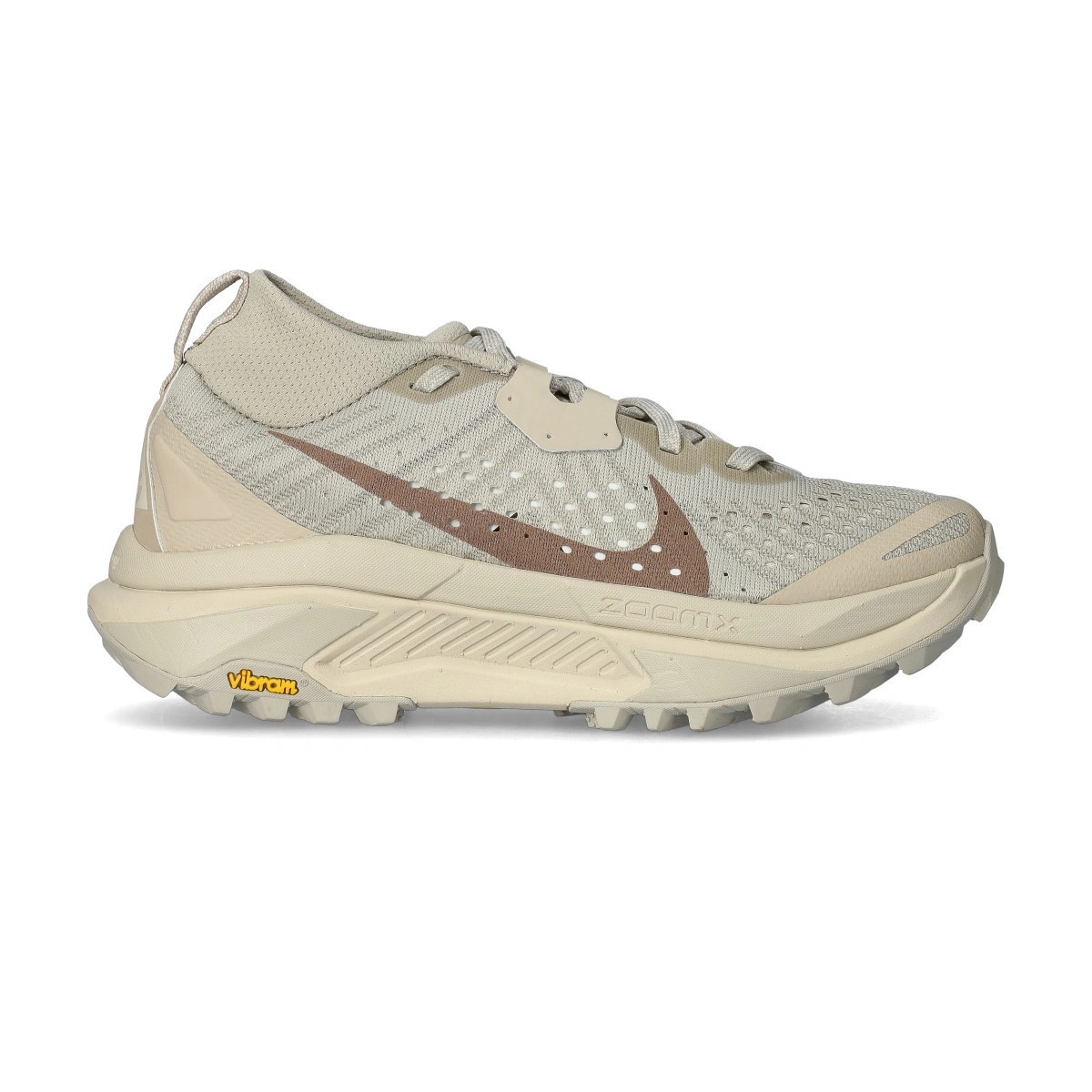 zapatilla-nike-acg-zegama-trail-mujer-creahombre-ii-diffused-taupe-lt-orewood-brn-1