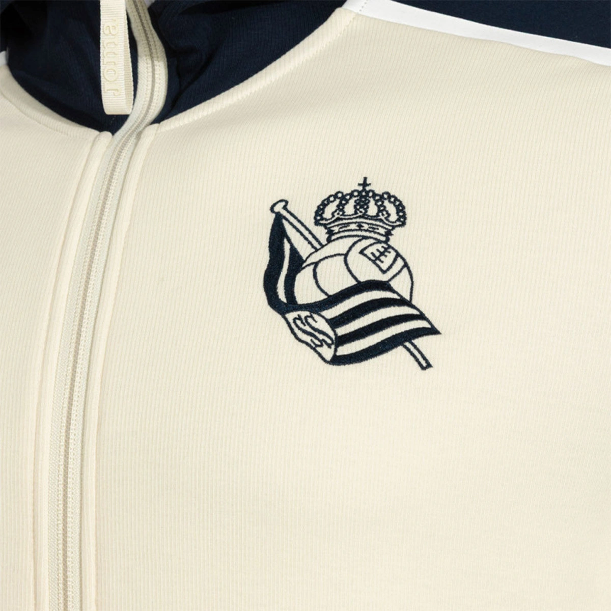 chaqueta-joma-real-sociedad-fanswear-2026-2027-nino-beige-3