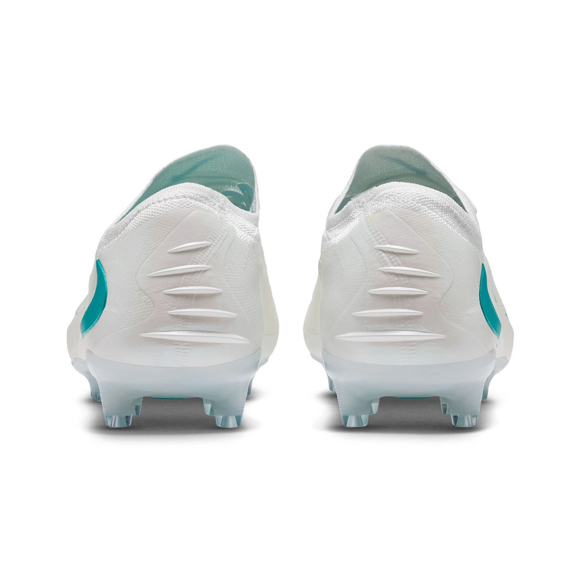 bota-nike-phantom-6-low-elite-ag-pro-white-dusty-cactus-white-3
