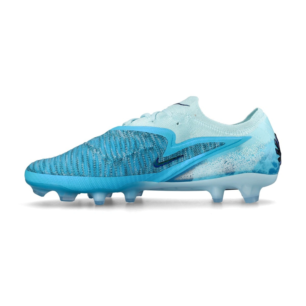 bota-nike-phantom-6-low-elite-fg-eh-baltic-blue-blue-eclipse-glacier-blue-2
