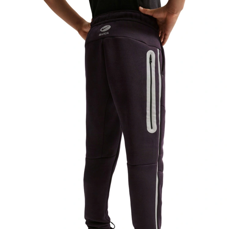 pantalon-largo-nike-fc-barcelona-fanswear-2026-2027-nino-burgundy-ash-reflective-silv-1