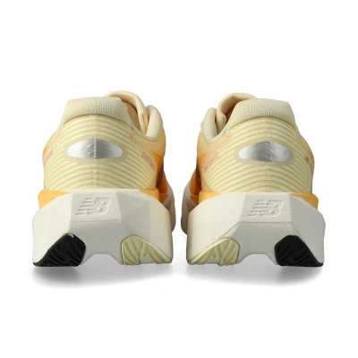 New Balance Zapatilla Fuelcell Rebel V5 Mujer — photo 5