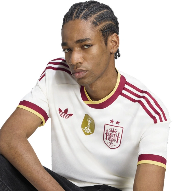 camiseta-adidas-espana-segunda-equipacion-2s-2026-off-white-2