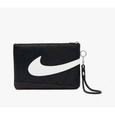 Nike Icon Blazer Wristlet Large