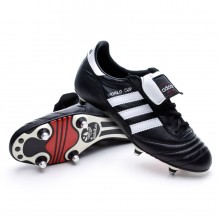 Chuteira adidas World Cup