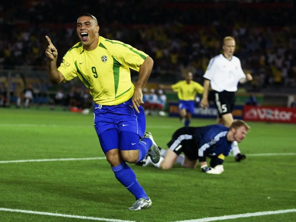 post card Ronaldo_Final.webp