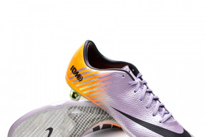 Mercurial Vapor IX Fast Forward 2010 - Celebra la velocidad