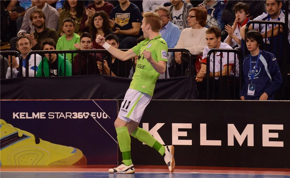 post card Bateria-Penalty-Max-Huracan-Pro-II.webp