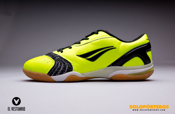 PENALTY Max Huracan Pro II - Blogs - Fútbol Emotion