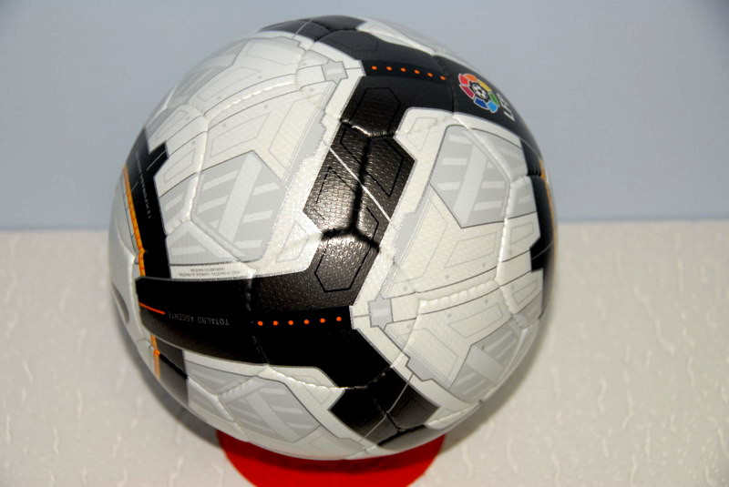 Nike Ordem 4 y la historia de los balones de la Liga - Blogs - Fútbol  Emotion