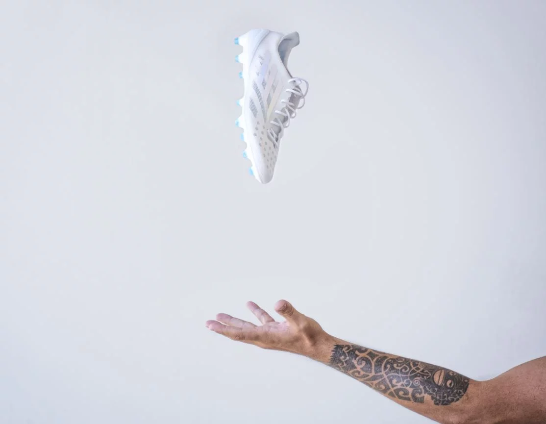 post card bota-99-gramos-adidas-2_1.webp
