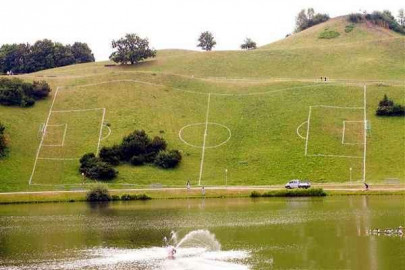Los diez campos de fútbol más extraños del mundo