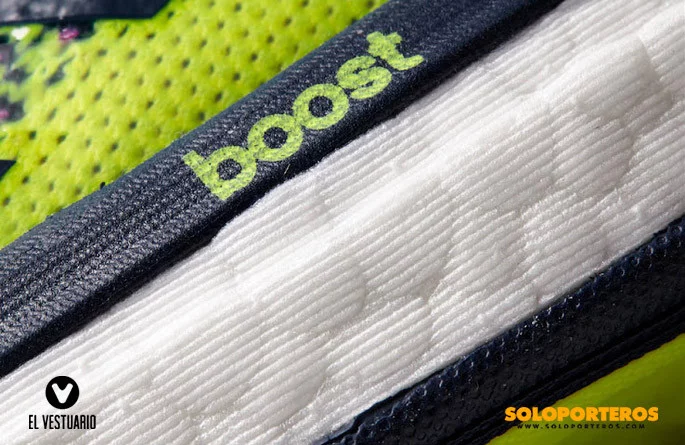 post card Adidas-Primeknit-2-0-Boost-3.webp