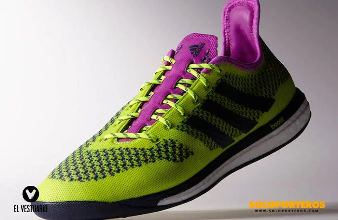 post card Adidas-Primeknit-2-0-Boost-5.webp
