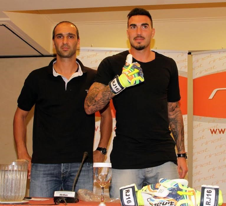 Más de guantes: Keylor Navas y Roberto - Blogs - Fútbol Emotion