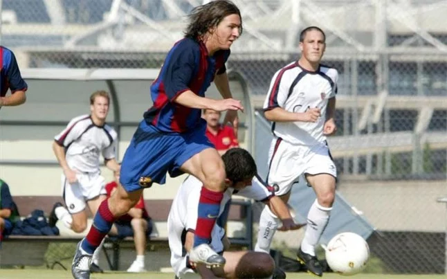 post card messi-jugando-con-las-categorias-inferiores-del-barca-1399040939866.webp