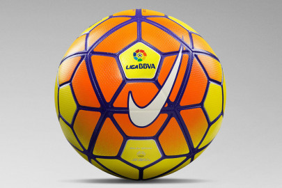 Nuevo balón NIKE ORDEM 3 HI-VIS para los meses de invierno