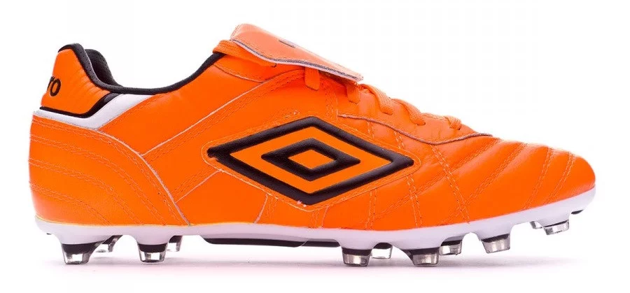 post card bota-umbro-speciali-eternal-pro-hg-shocking-orange-black-white-1.webp